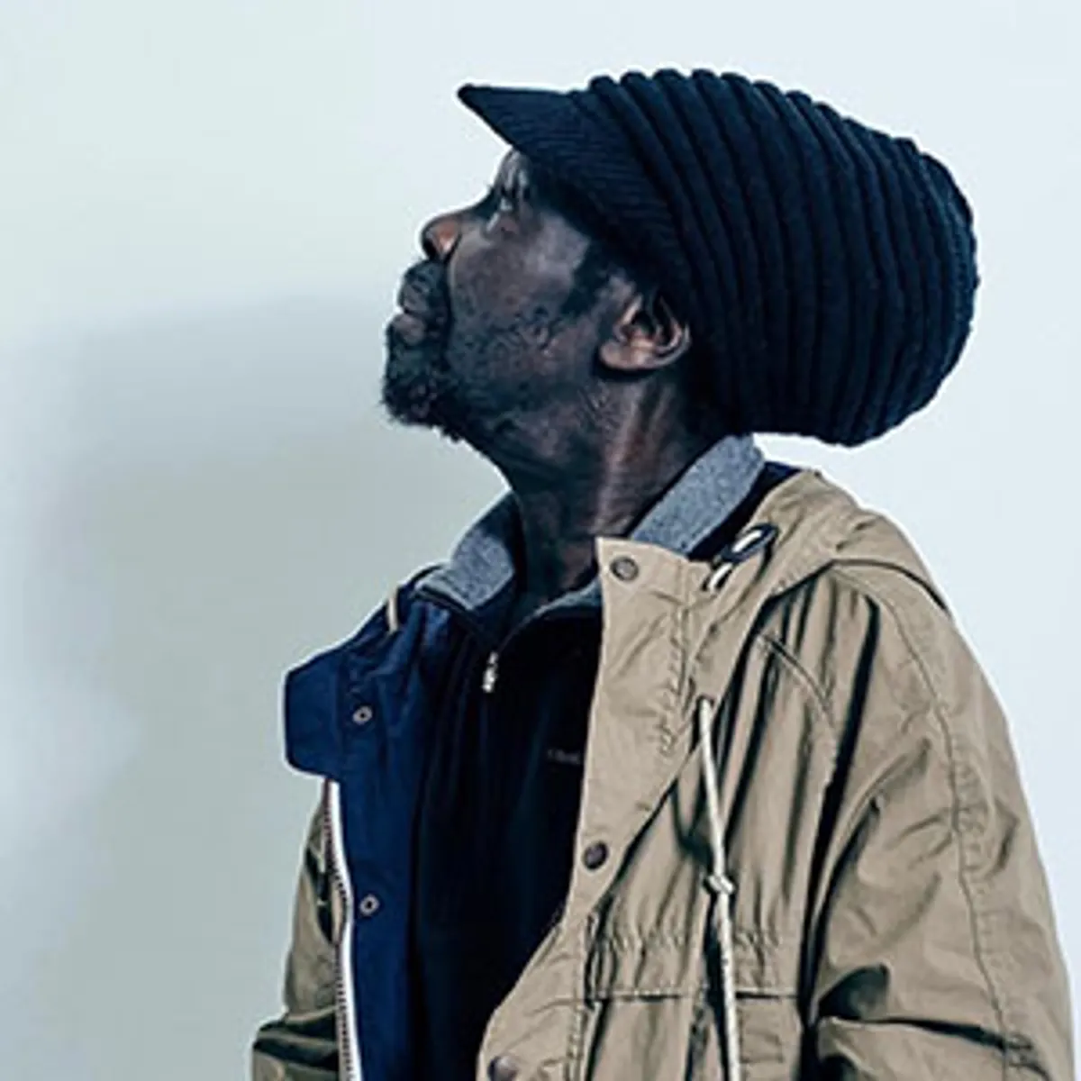 R.I.P. Errol 'Barkwood' Brown (1951-2026), medeoprichter en lead vocalist Black Roots