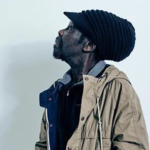 R.I.P. Errol 'Barkwood' Brown (1951-2026), medeoprichter en lead vocalist Black Roots